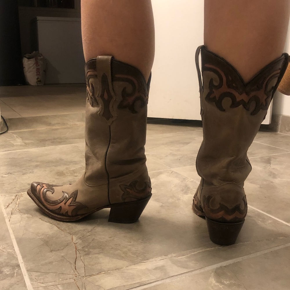 Authentic Tony Lama cowboy boots! - Picture 2 of 5